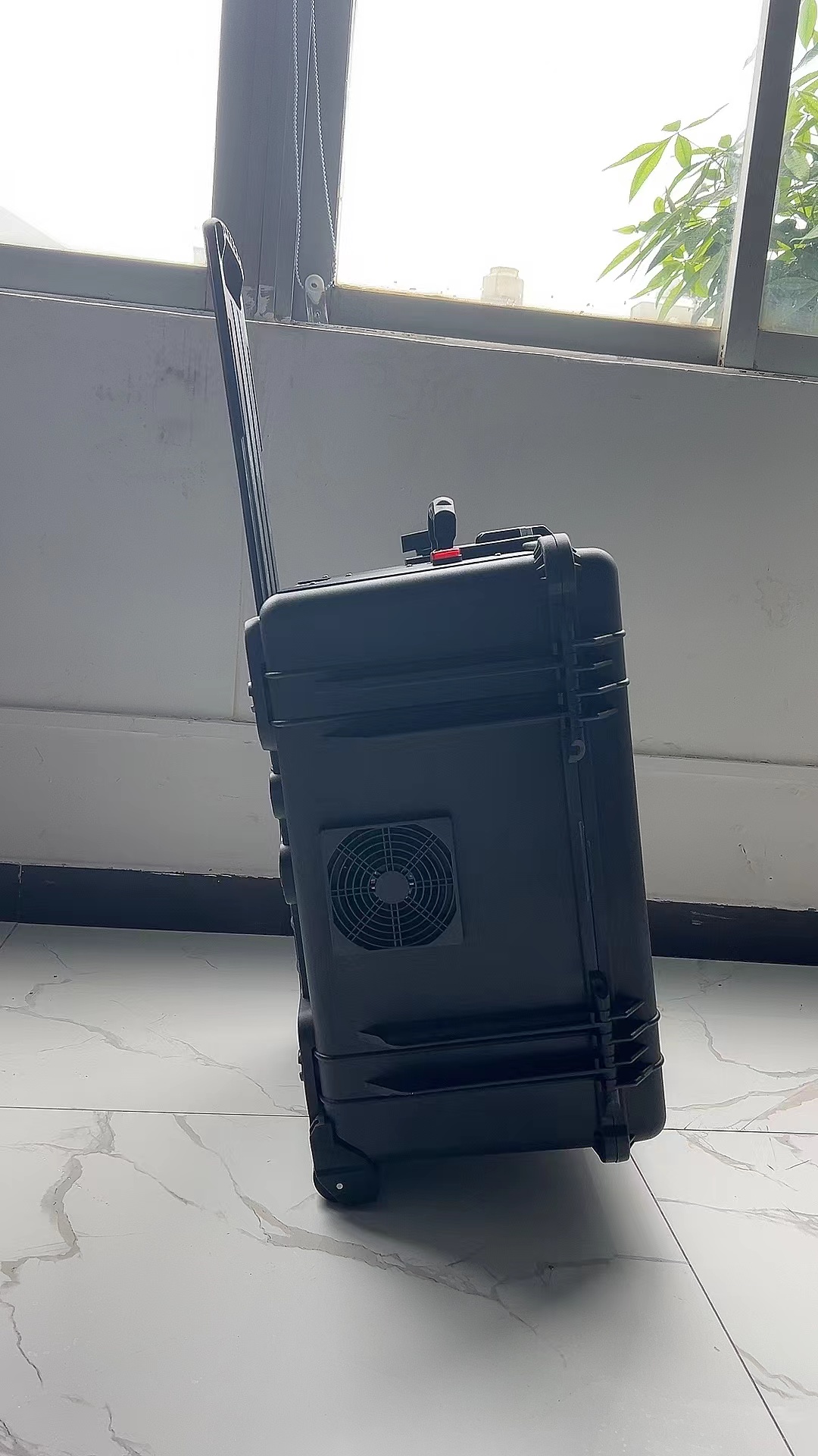 太原手拉箱型移动通信干扰器